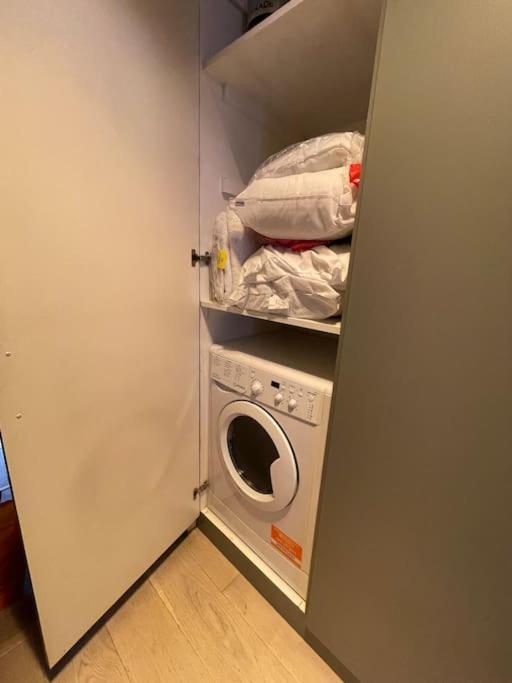 Pillow Menu! 1 Bed Garden Flat Finsbury Park Londen Buitenkant foto